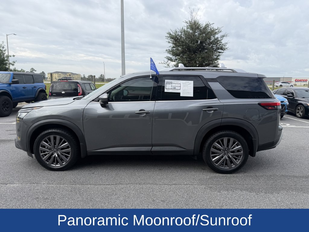 Used 2024 Nissan Pathfinder SL w/ SL Premium Package FWD image 5