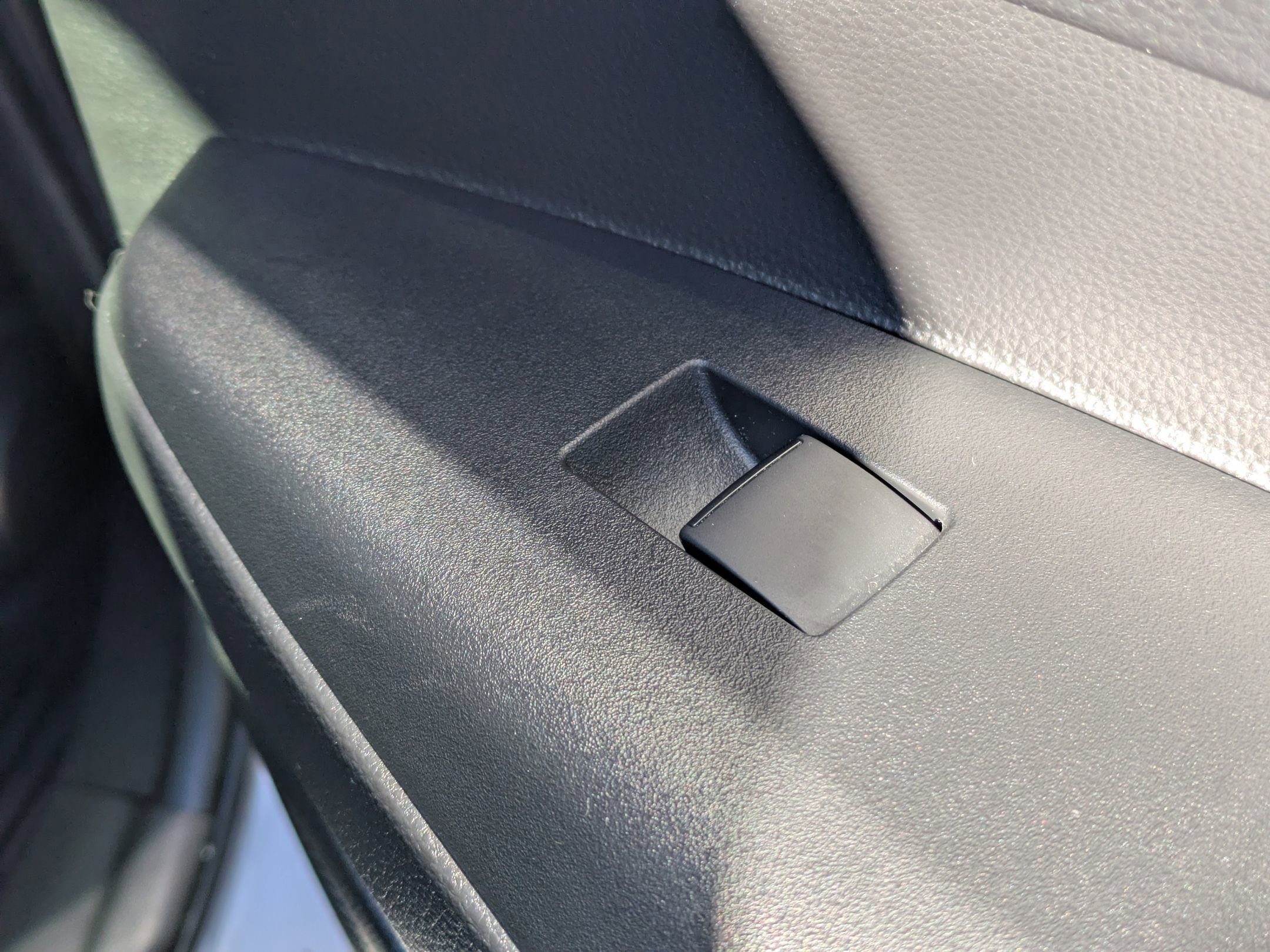 Used 2023 Toyota Corolla SE image 31