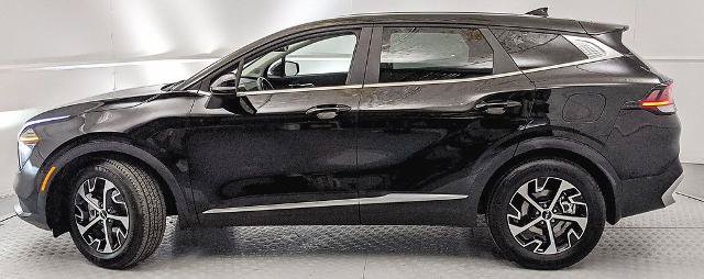 Used 2024 Kia Sportage EX FWD image 5