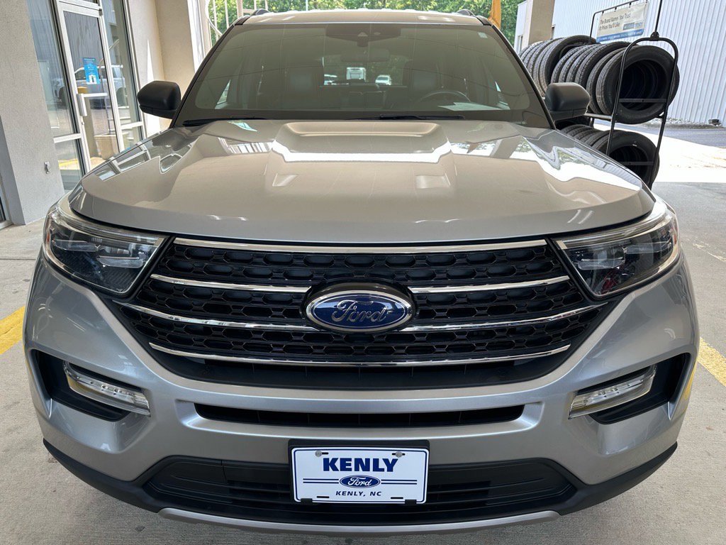 Certified 2020 Ford Explorer XLT w/ Equipment Group 202A image 7