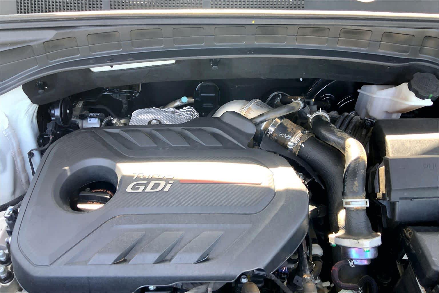 Used 2017 Hyundai Santa Fe Sport FWD image 32