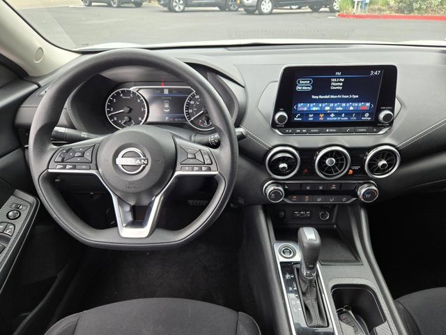 Used 2025 Nissan Sentra SV FWD image 11