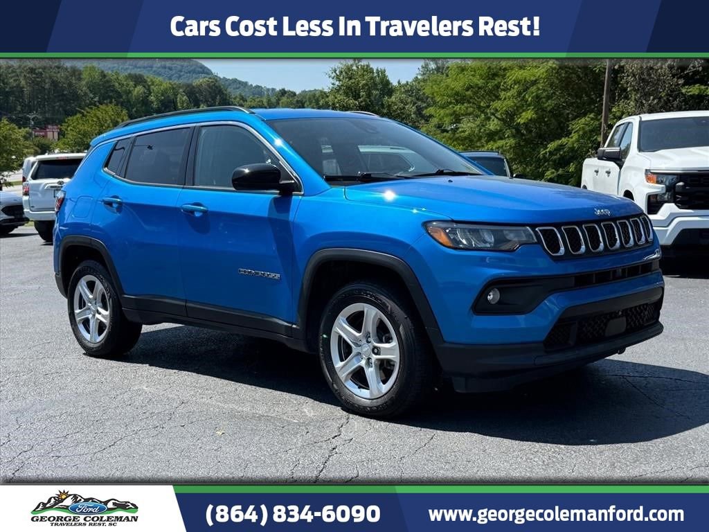 Used 2023 Jeep Compass Latitude AWD/4WD image 1