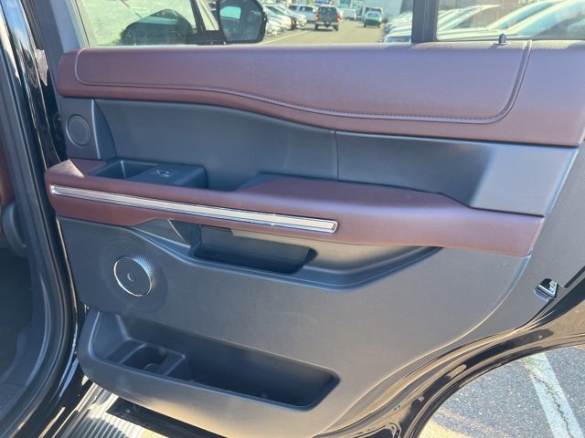 Certified 2023 Ford Expedition Limited image 25