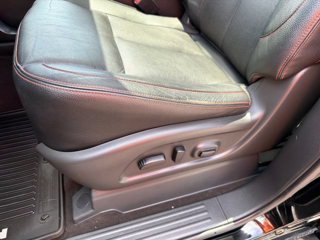 Used 2020 Nissan Titan PRO-4X w/ Pro-4x Convenience Package AWD/4WD image 34