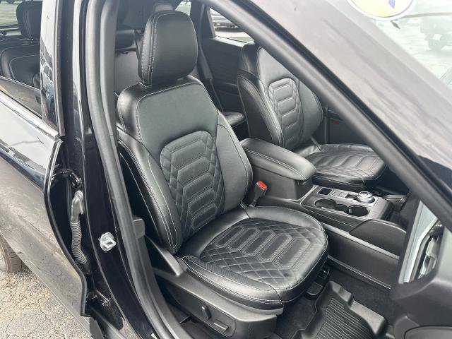 Certified 2023 Ford Escape Platinum w/ Premium Technology Package AWD/4WD image 34