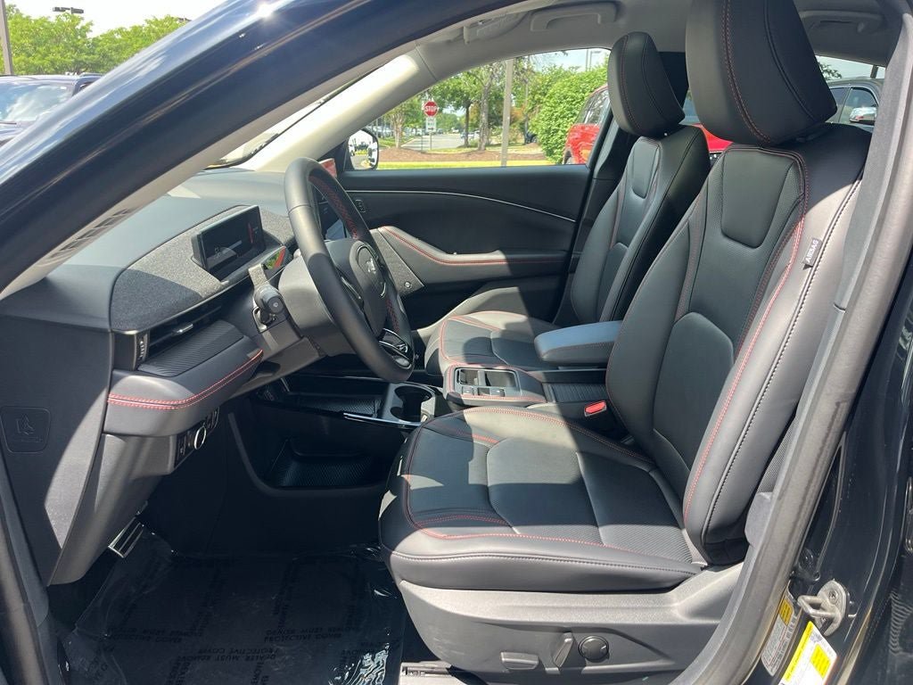 Certified 2025 Ford Mustang Mach-E Premium w/ Sport Appearance Package AWD/4WD image 25