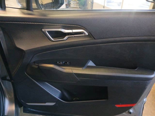 Used 2023 Kia Sportage LX image 47