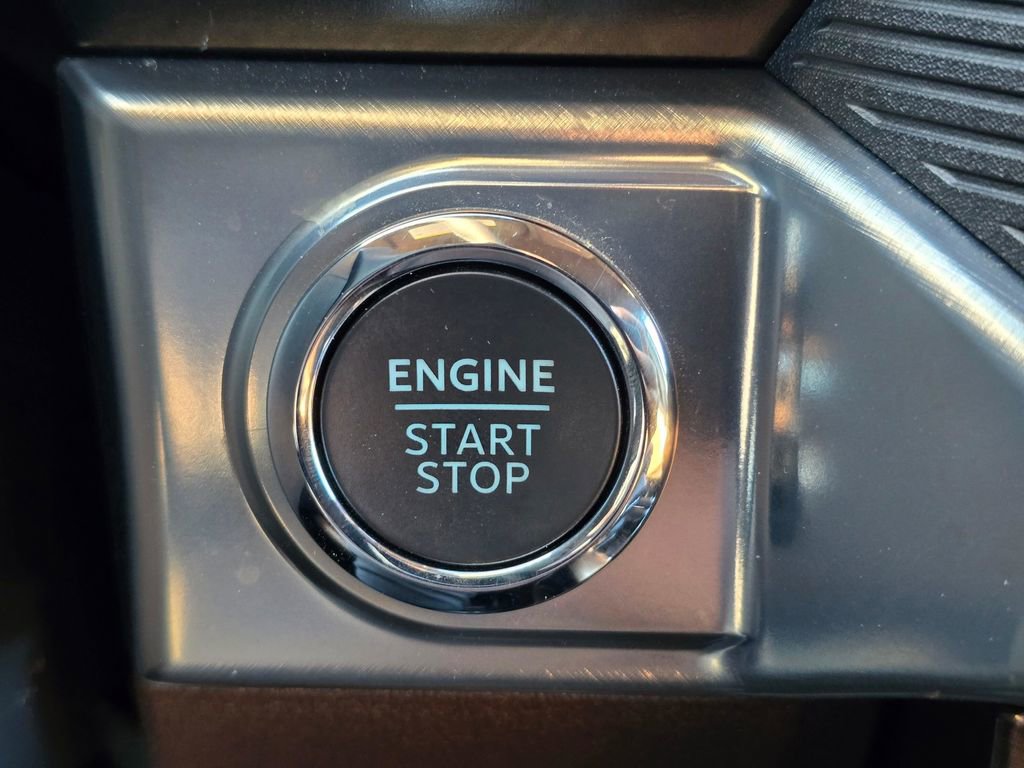 Certified 2025 Ford F150 King Ranch AWD/4WD image 23