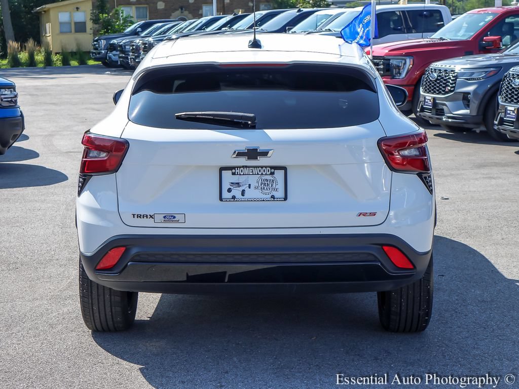 Used 2024 Chevrolet Trax RS w/ Driver Confidence Package FWD image 6