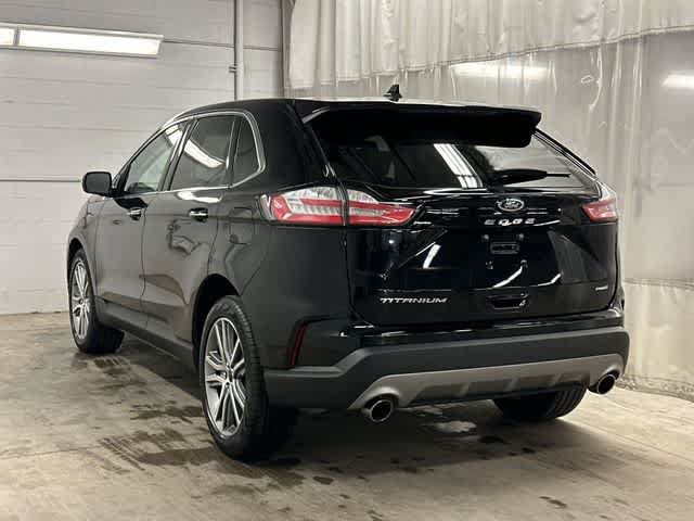Certified 2024 Ford Edge Titanium w/ Equipment Group 301A AWD/4WD image 33