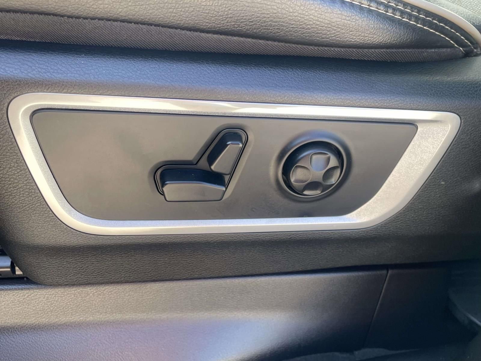 Used 2020 RAM 1500 Laramie image 16