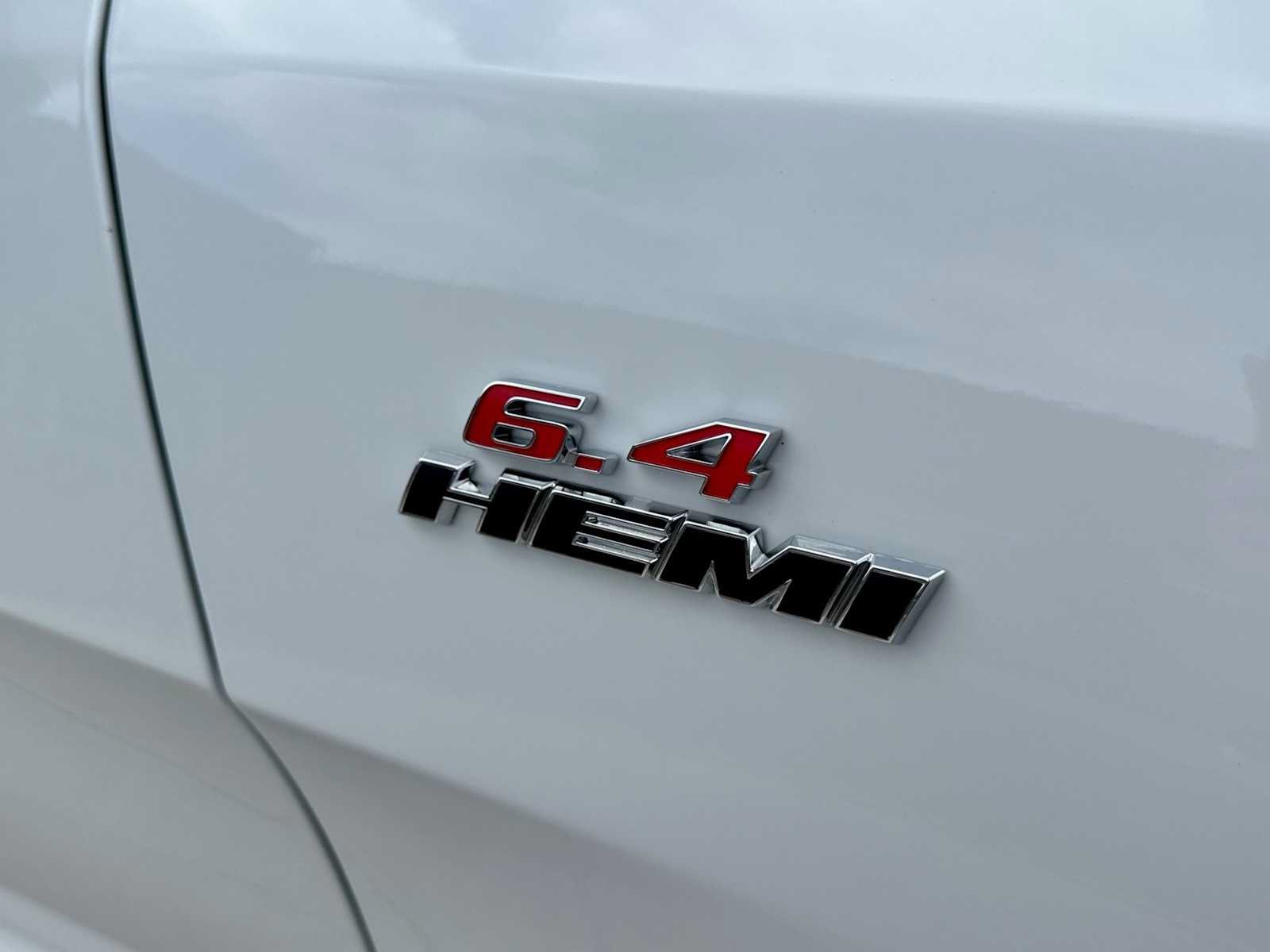 Used 2018 Jeep Grand Cherokee SRT AWD/4WD image 14