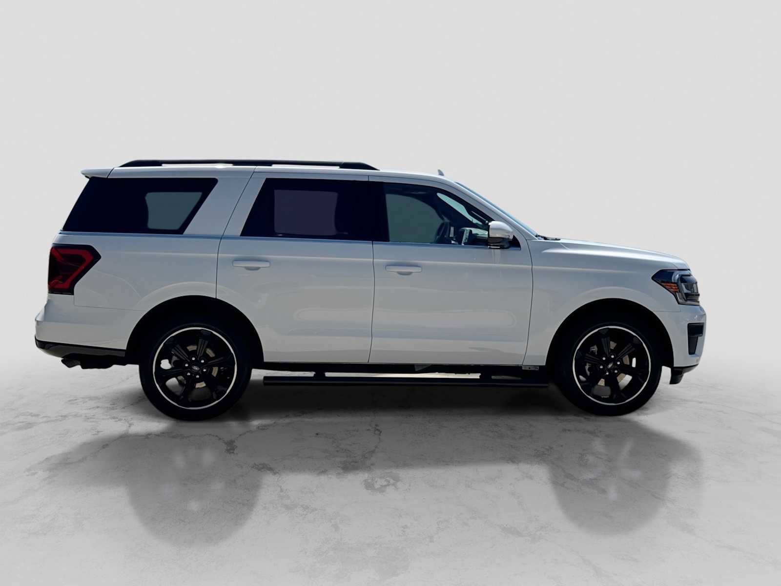 Certified 2024 Ford Expedition Limited AWD/4WD image 7