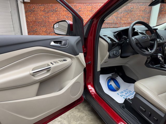 Certified 2018 Ford Escape Titanium image 10