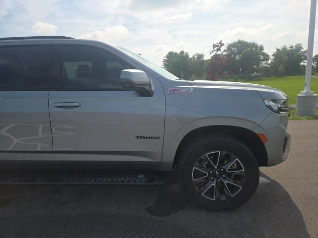 Used 2024 Chevrolet Tahoe Z71 w/ Luxury Package AWD/4WD image 5