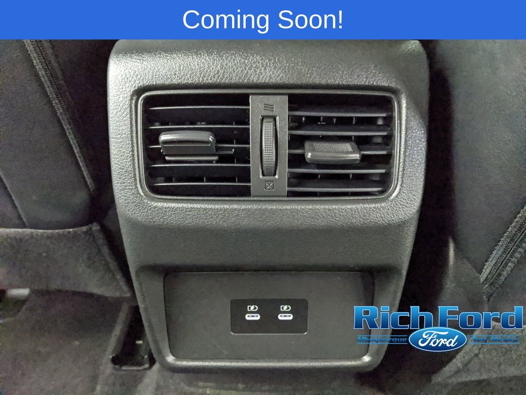 Used 2024 Nissan Rogue SL image 13