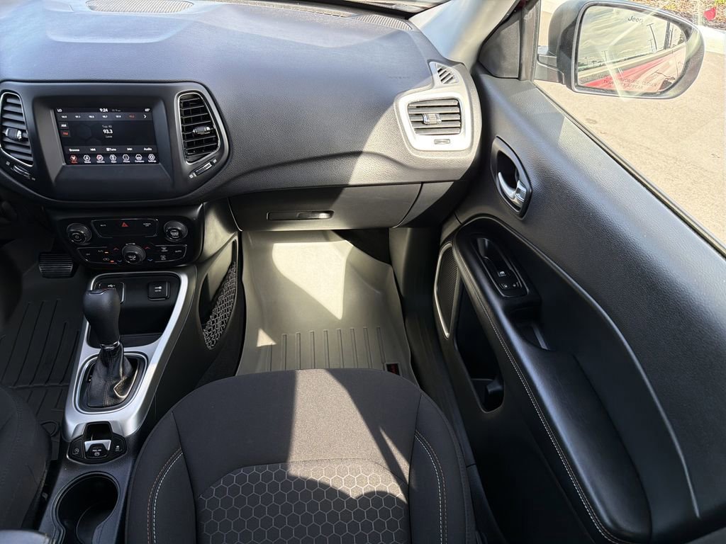 Used 2021 Jeep Compass Sport image 14