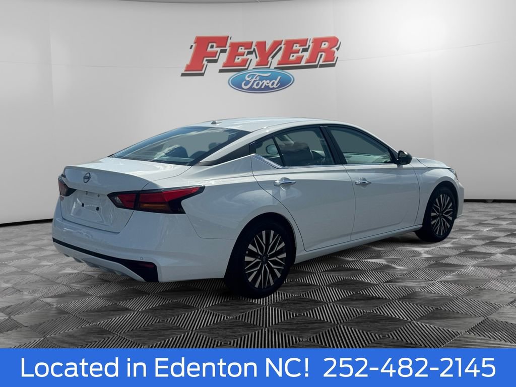 Used 2025 Nissan Altima 2.5 SV FWD image 6
