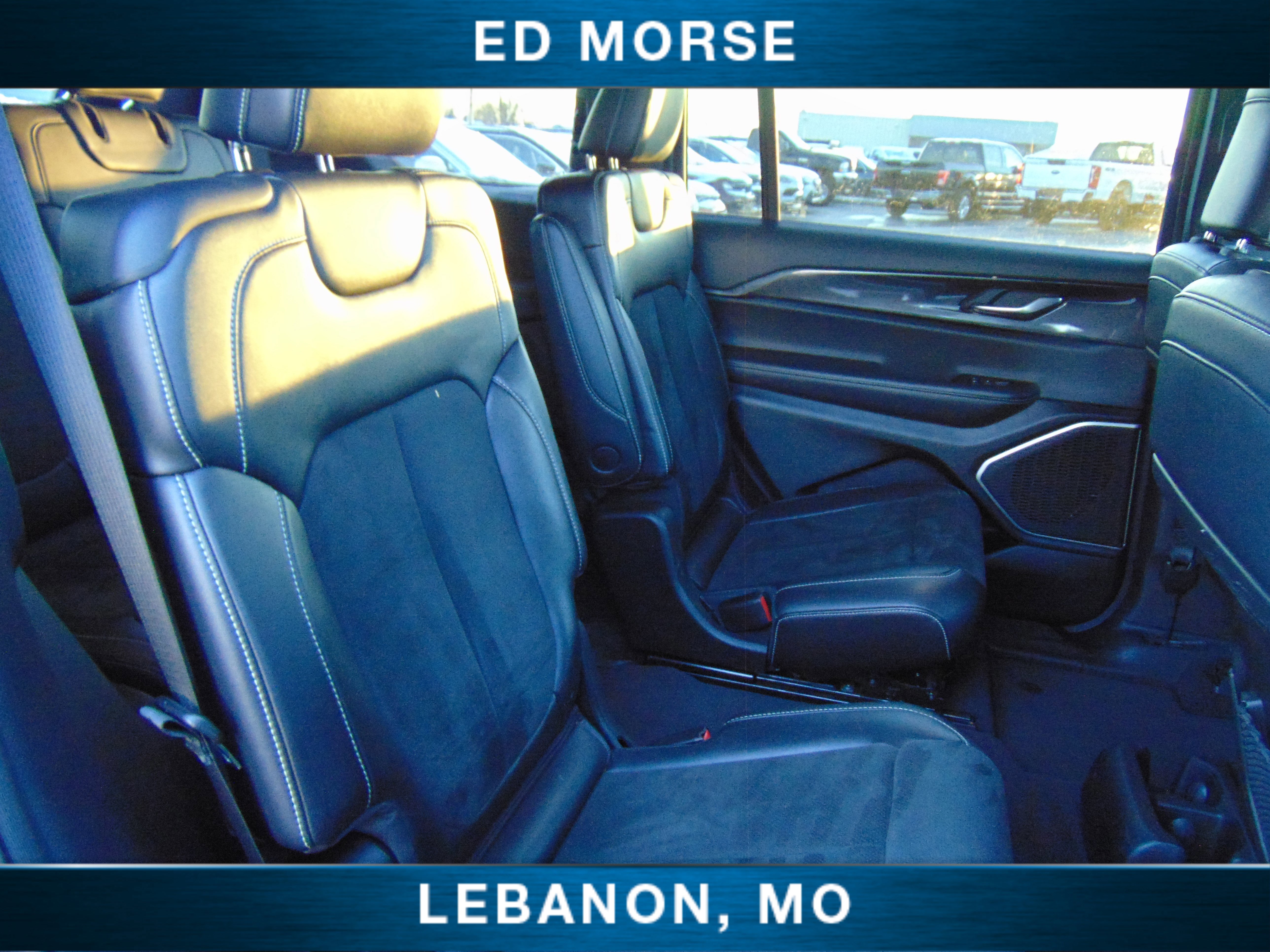 Used 2021 Jeep Grand Cherokee L Laredo image 15