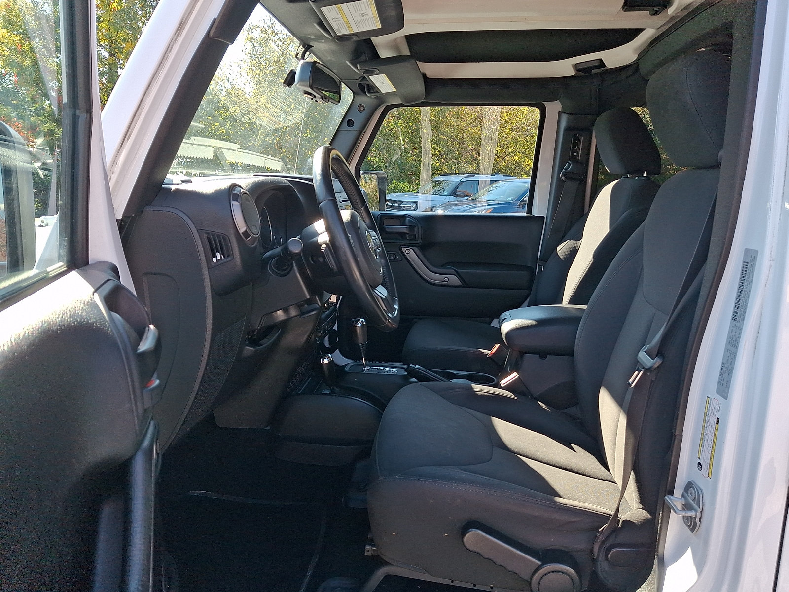 Used 2018 Jeep Wrangler Unlimited Sport S AWD/4WD image 14