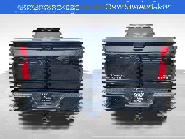 Used 2021 Chevrolet Silverado 2500 Custom w/ Custom Value Package image 4