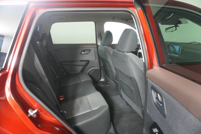 Used 2022 Nissan Rogue SV FWD image 26