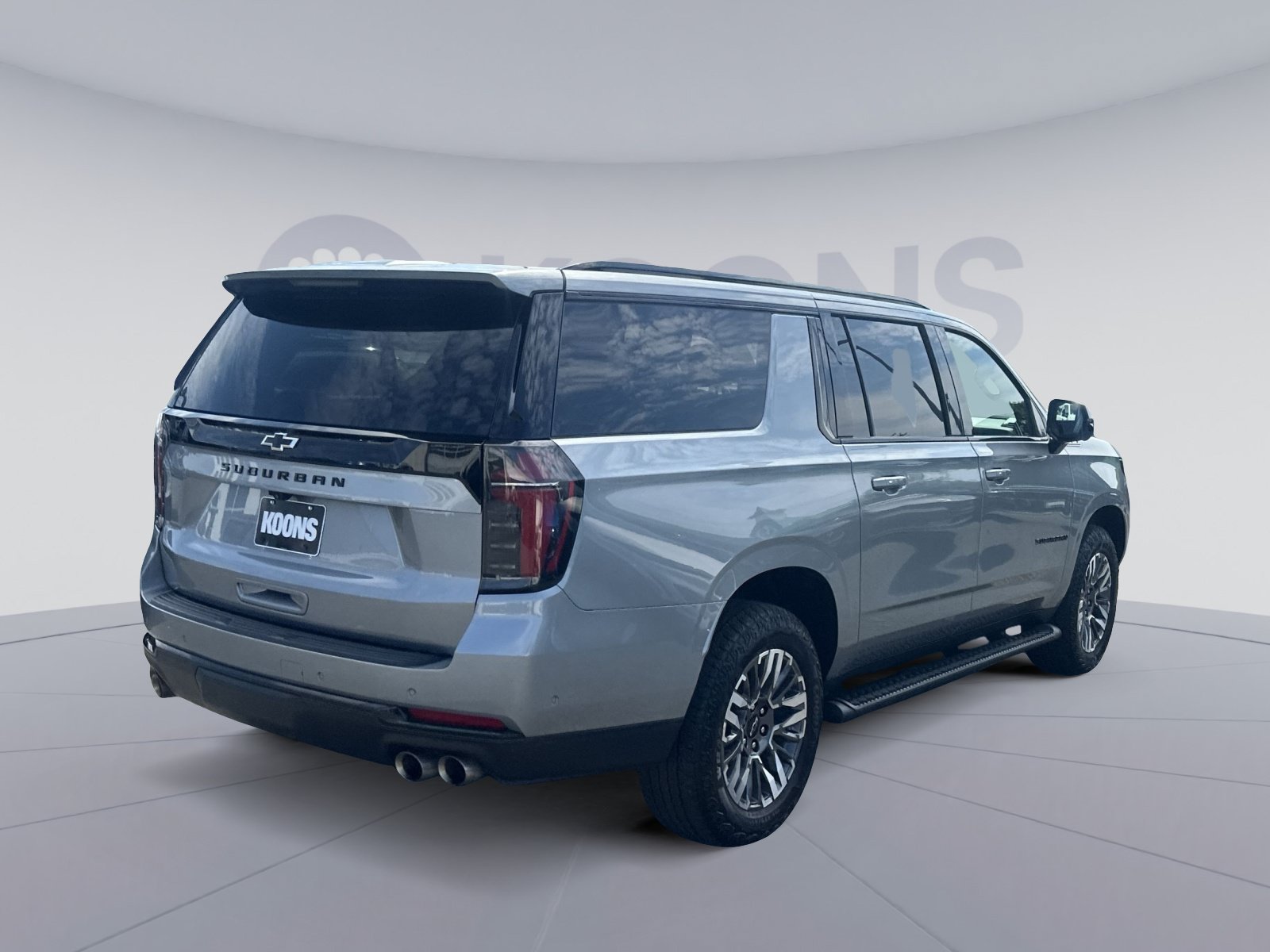 Used 2025 Chevrolet Suburban Z71 AWD/4WD image 11