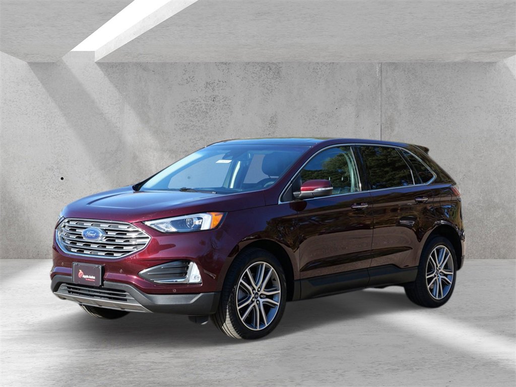 Certified 2022 Ford Edge Titanium w/ Class II Trailer Tow Package image 6