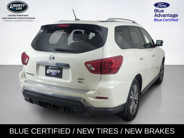Used 2017 Nissan Pathfinder SL w/ SL Premium Package AWD/4WD image 3