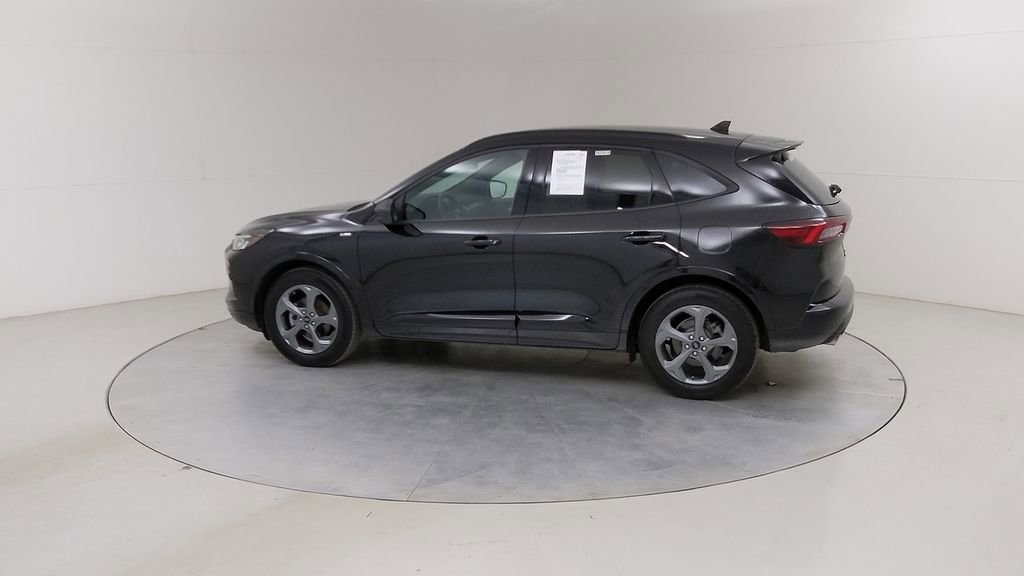 Certified 2024 Ford Escape ST-Line w/ Cold Weather Package FWD image 17