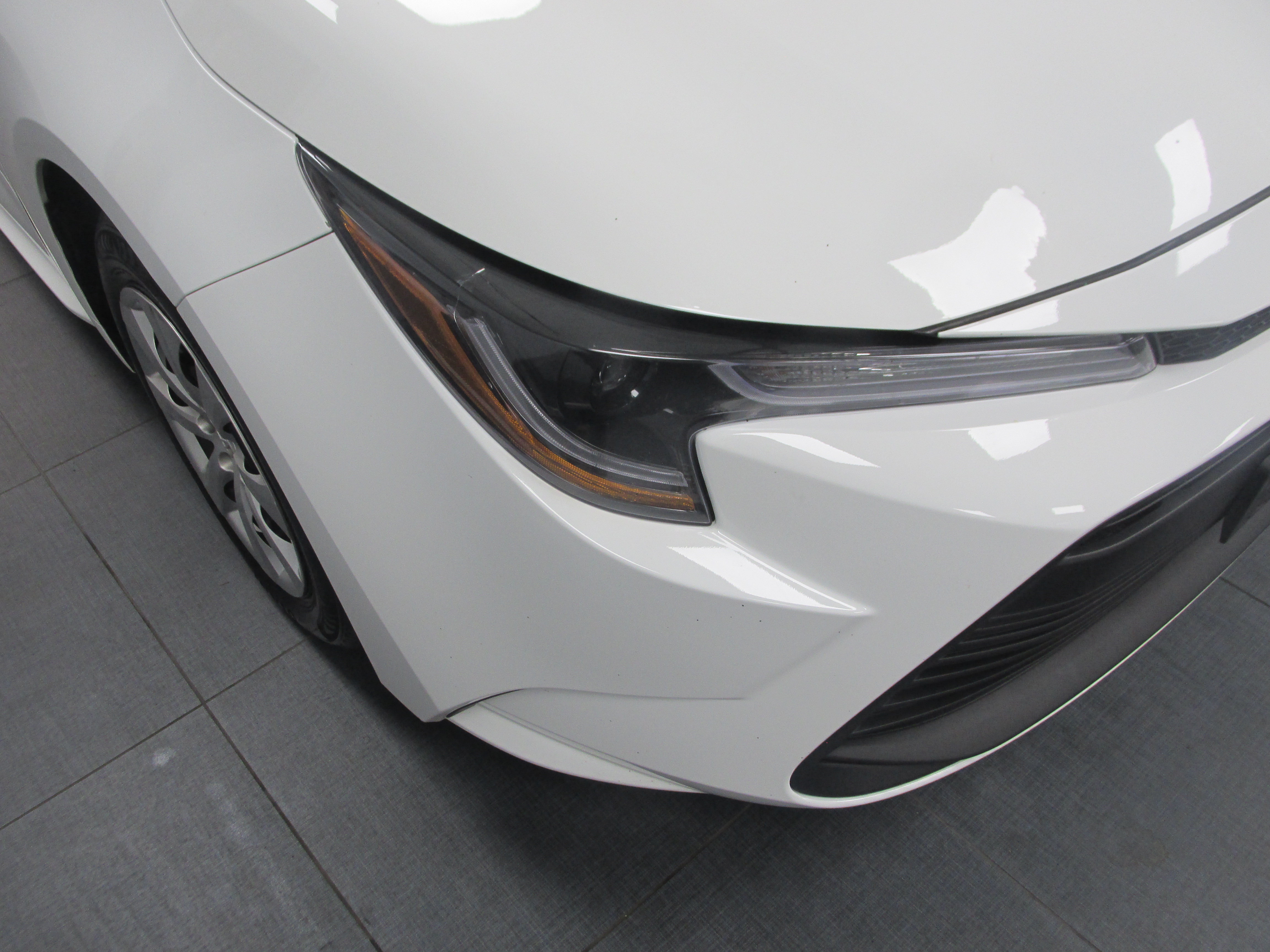 Used 2024 Toyota Corolla LE FWD image 9