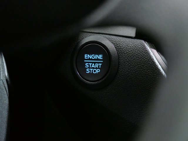 Certified 2025 Ford Escape Active AWD/4WD image 24