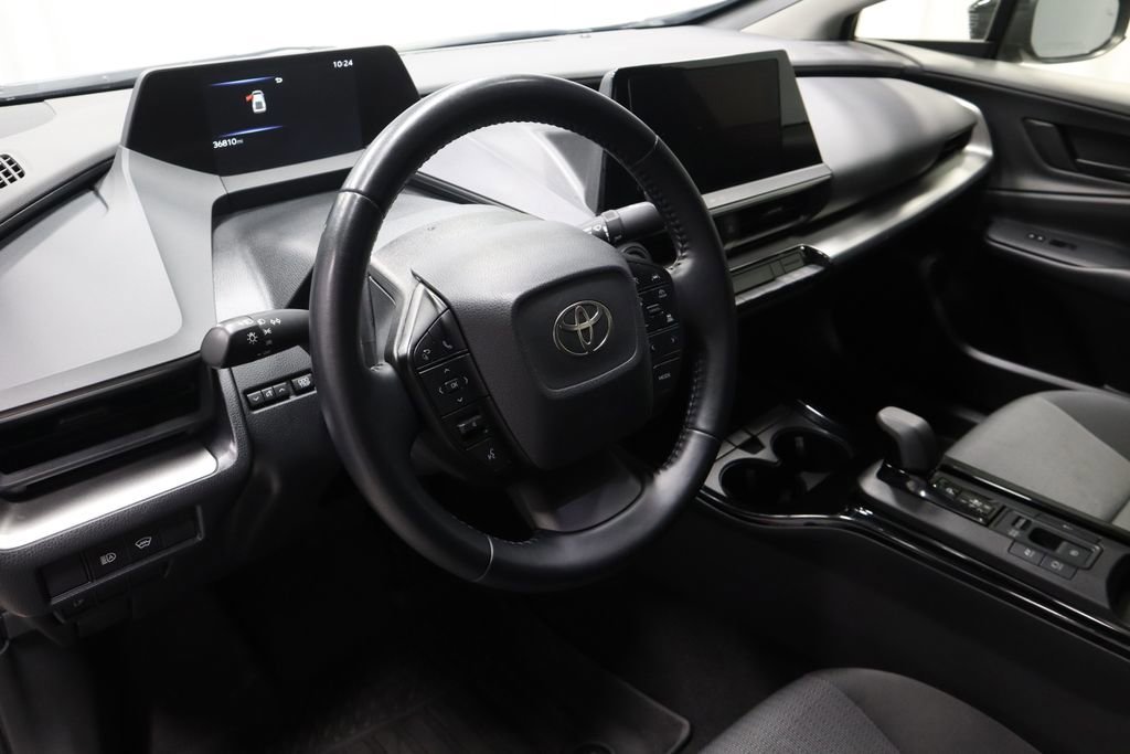 Used 2024 Toyota Prius LE image 24