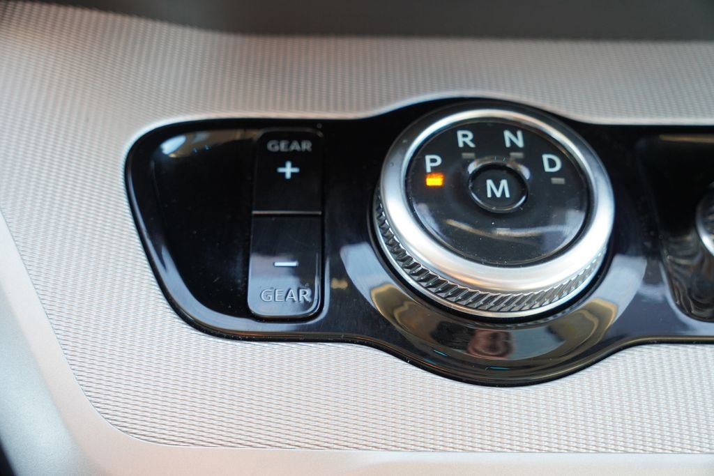 Certified 2025 Ford Expedition Active image 35