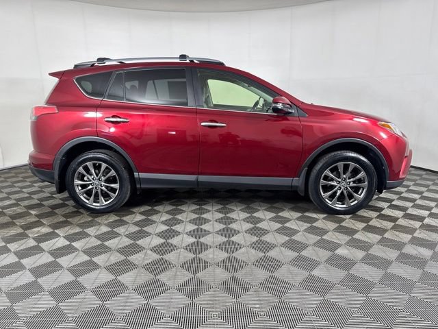 Used 2018 Toyota RAV4 Limited FWD image 2