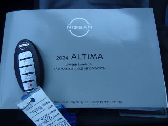 Used 2024 Nissan Altima 2.5 SV FWD image 31