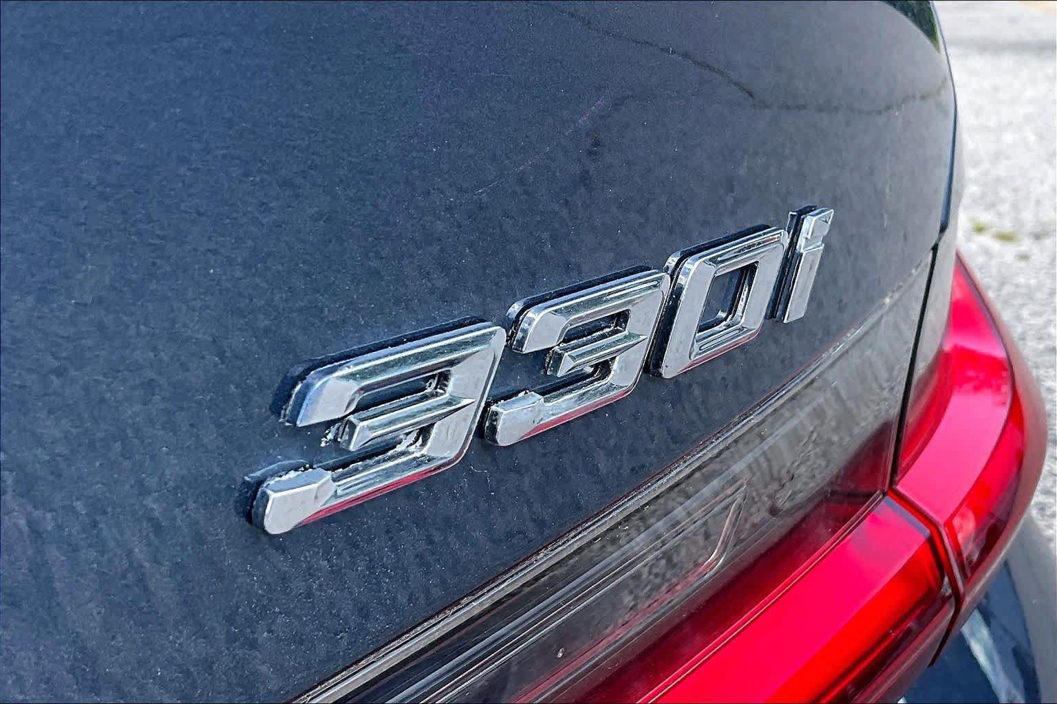 Used 2025 BMW 330i xDrive Sedan AWD/4WD image 10