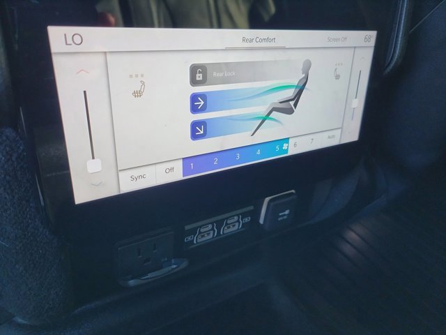 Used 2023 Jeep Grand Wagoneer Base w/ Flexible Seating Group image 18