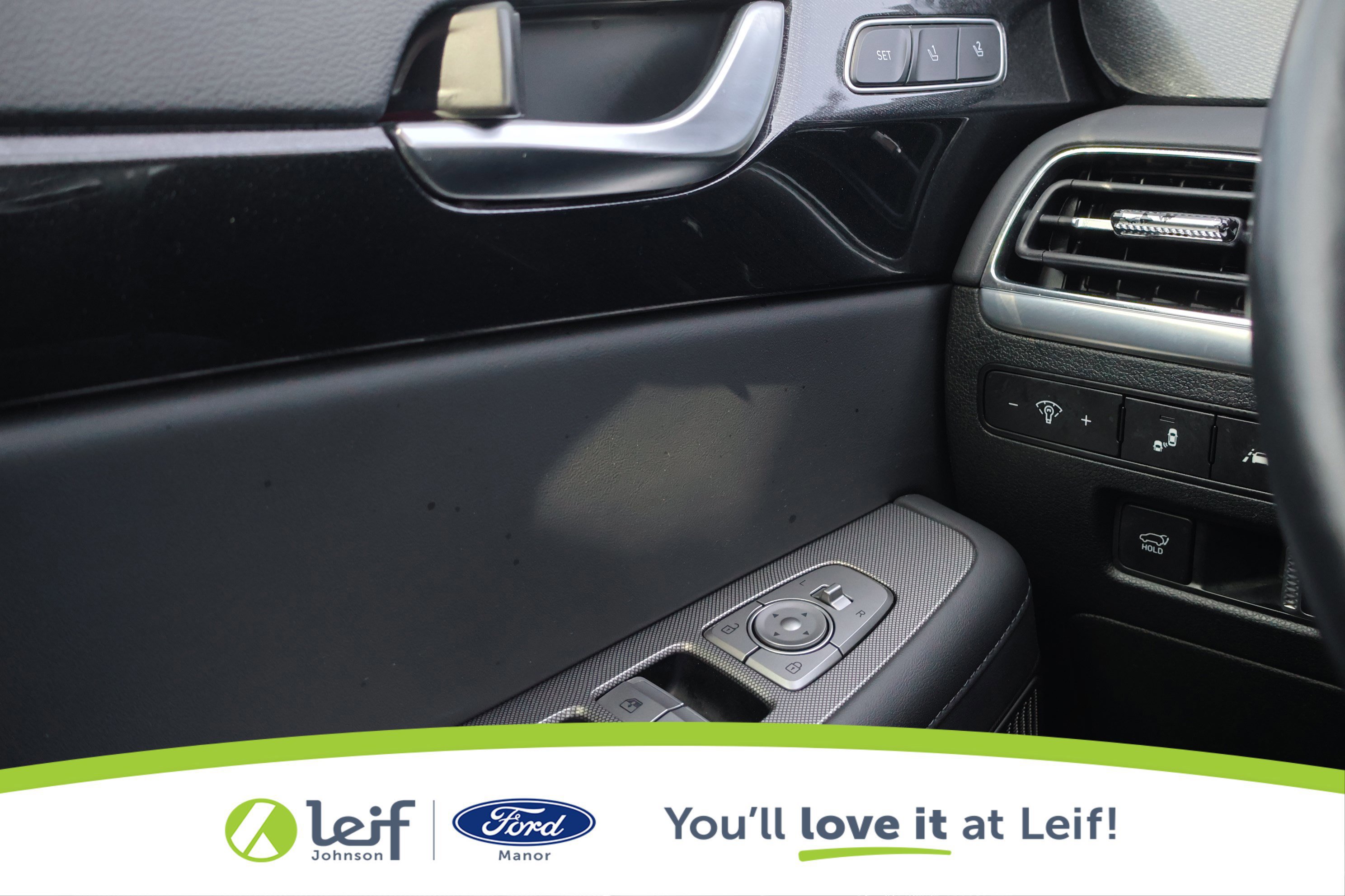 Used 2022 Hyundai Palisade Limited image 16