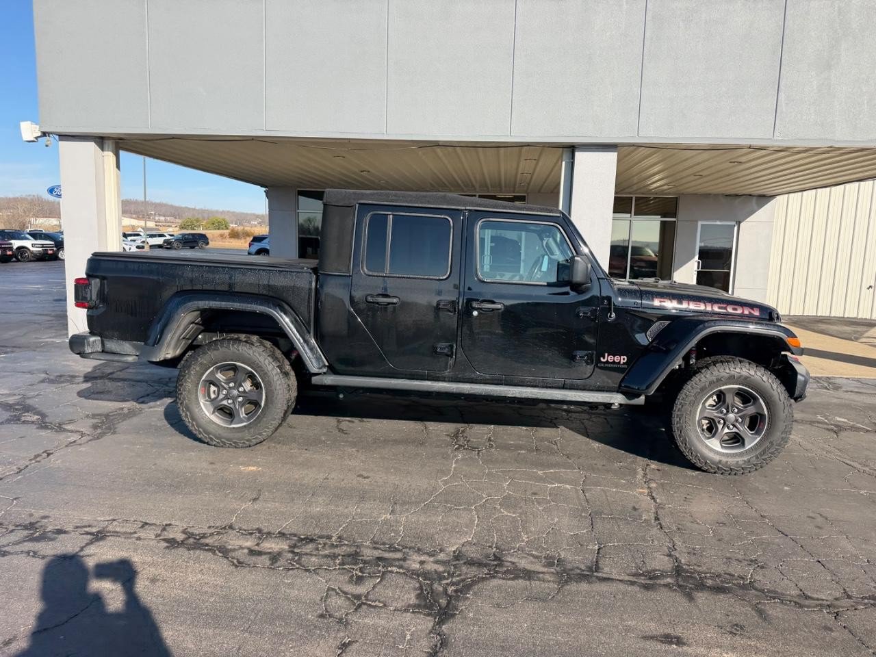 Used 2022 Jeep Gladiator Rubicon w/ Safety Group AWD/4WD image 2
