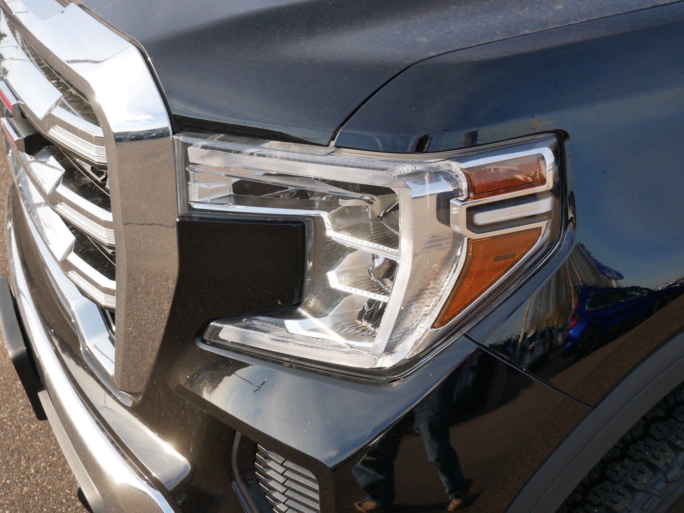Used 2019 GMC Sierra 1500 SLE w/ SLE Value Package AWD/4WD image 16