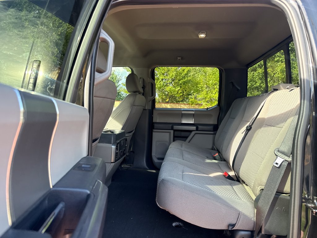 Certified 2022 Ford F250 XLT w/ Black Appearance Package AWD/4WD image 19