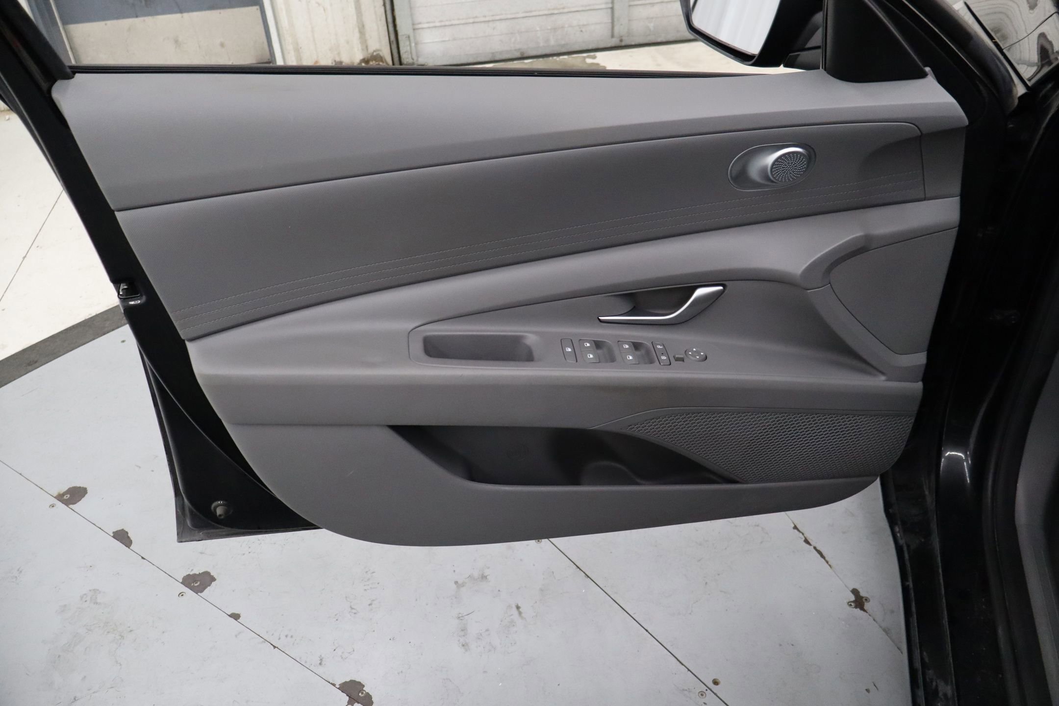 Used 2022 Hyundai Elantra SEL w/ Preferred Accessory Package image 14