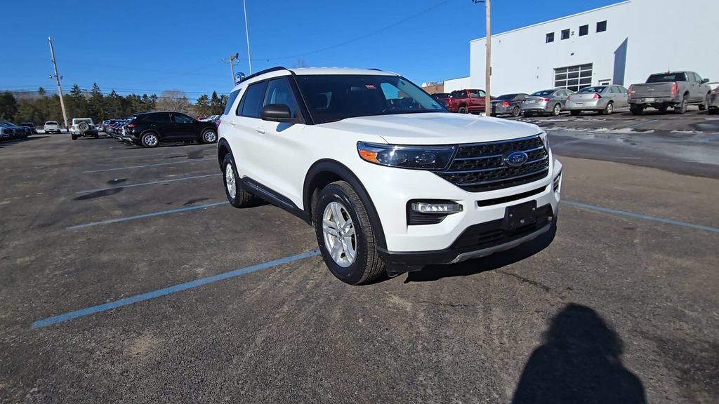 Certified 2023 Ford Explorer XLT w/ Equipment Group 202A AWD/4WD image 13