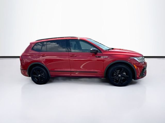 Used 2024 Volkswagen Tiguan SE R-Line AWD/4WD image 12