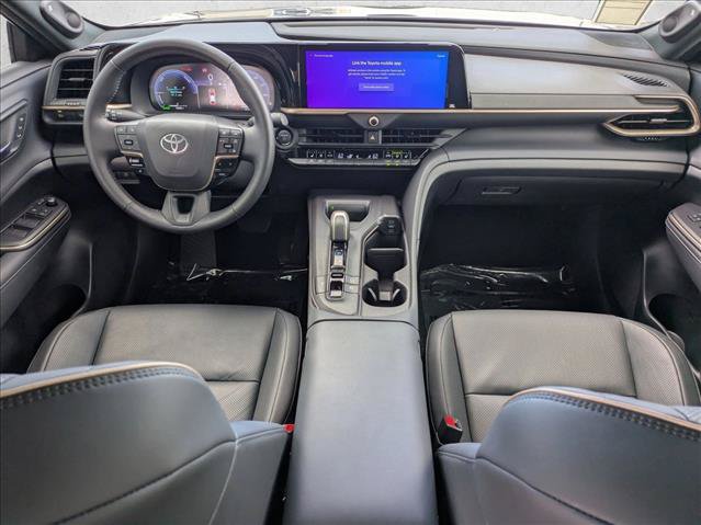 Used 2023 Toyota Crown AWD/4WD image 16