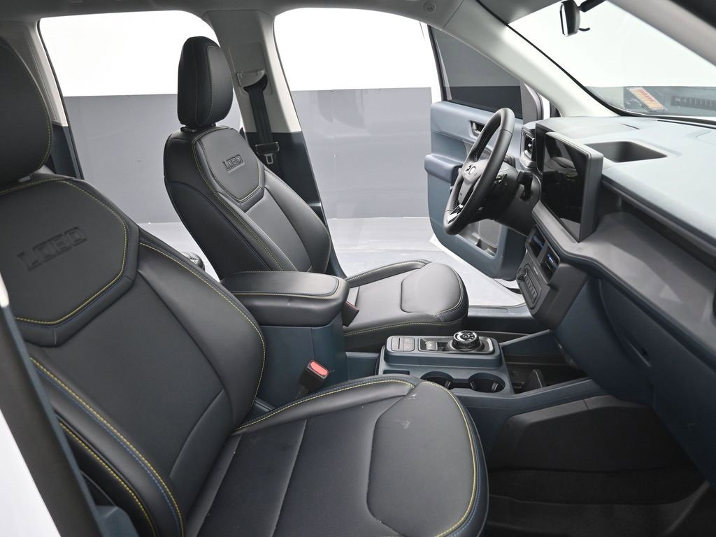 Certified 2025 Ford Maverick Lobo image 27