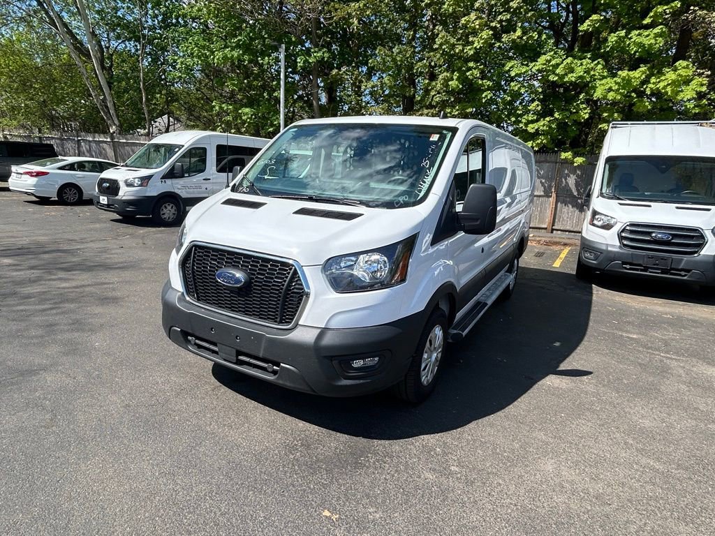 Certified 2025 Ford Transit 250 Low Roof w/ Exterior Upgrade Package RWD image 3