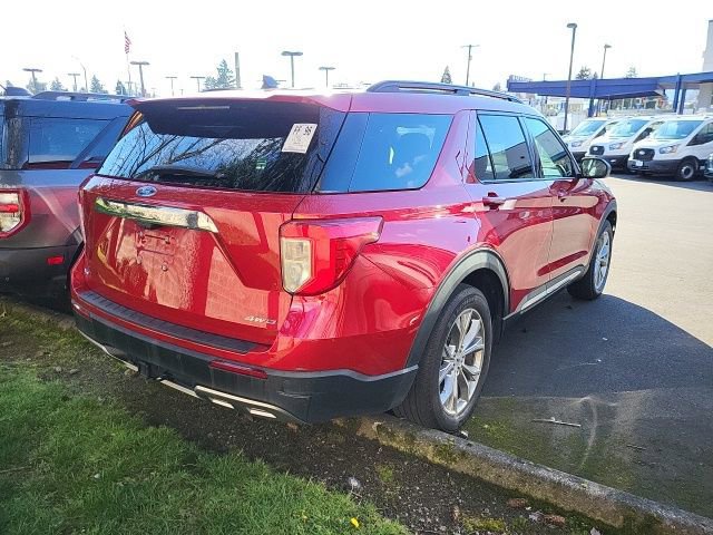 Certified 2023 Ford Explorer XLT w/ Equipment Group 202A image 3
